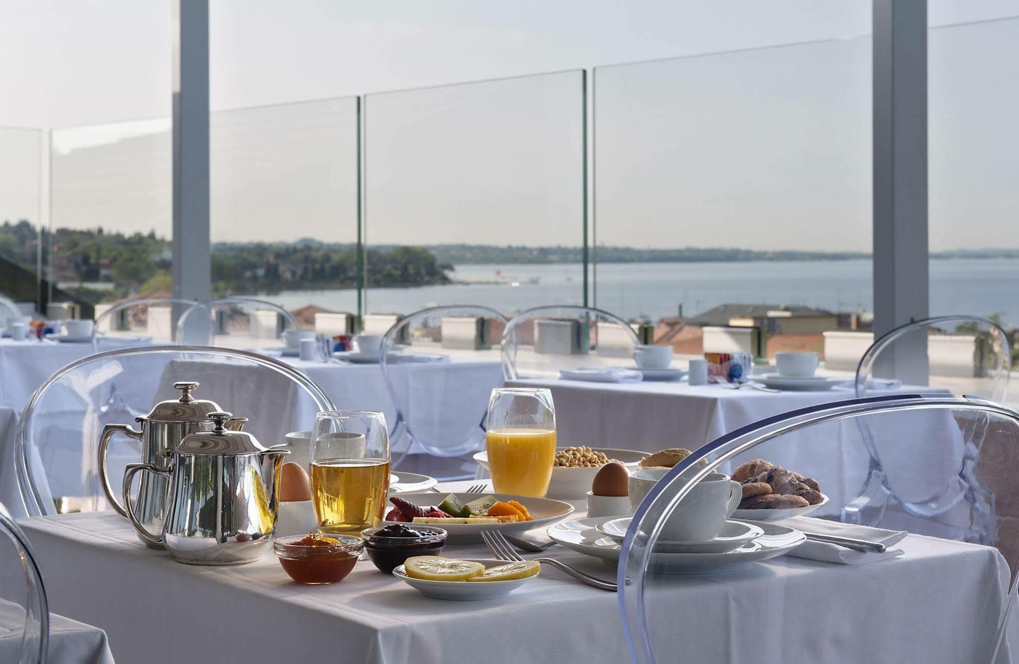Palace Hotel San Pietro Бардолино Екстериор снимка